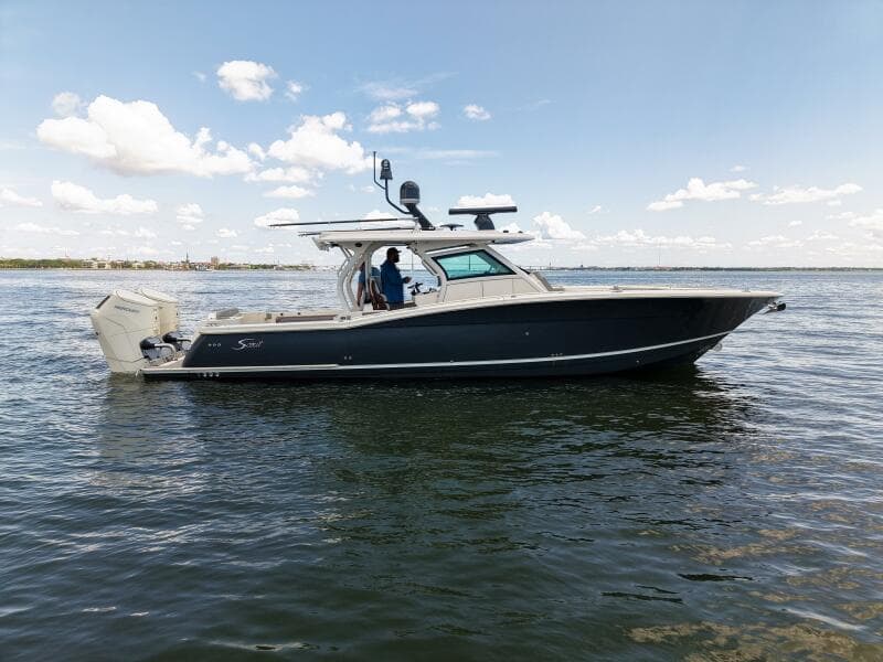 2023 Scout 400 LXF — photo 1