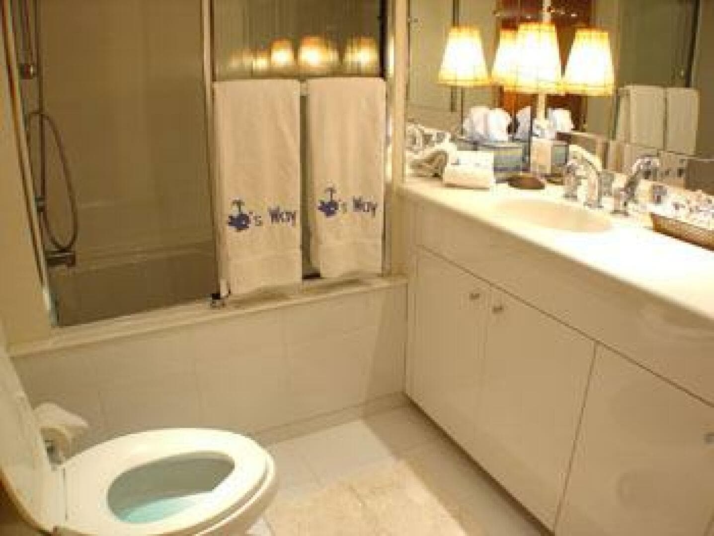 1998 Hatteras Sport Deck — photo 10