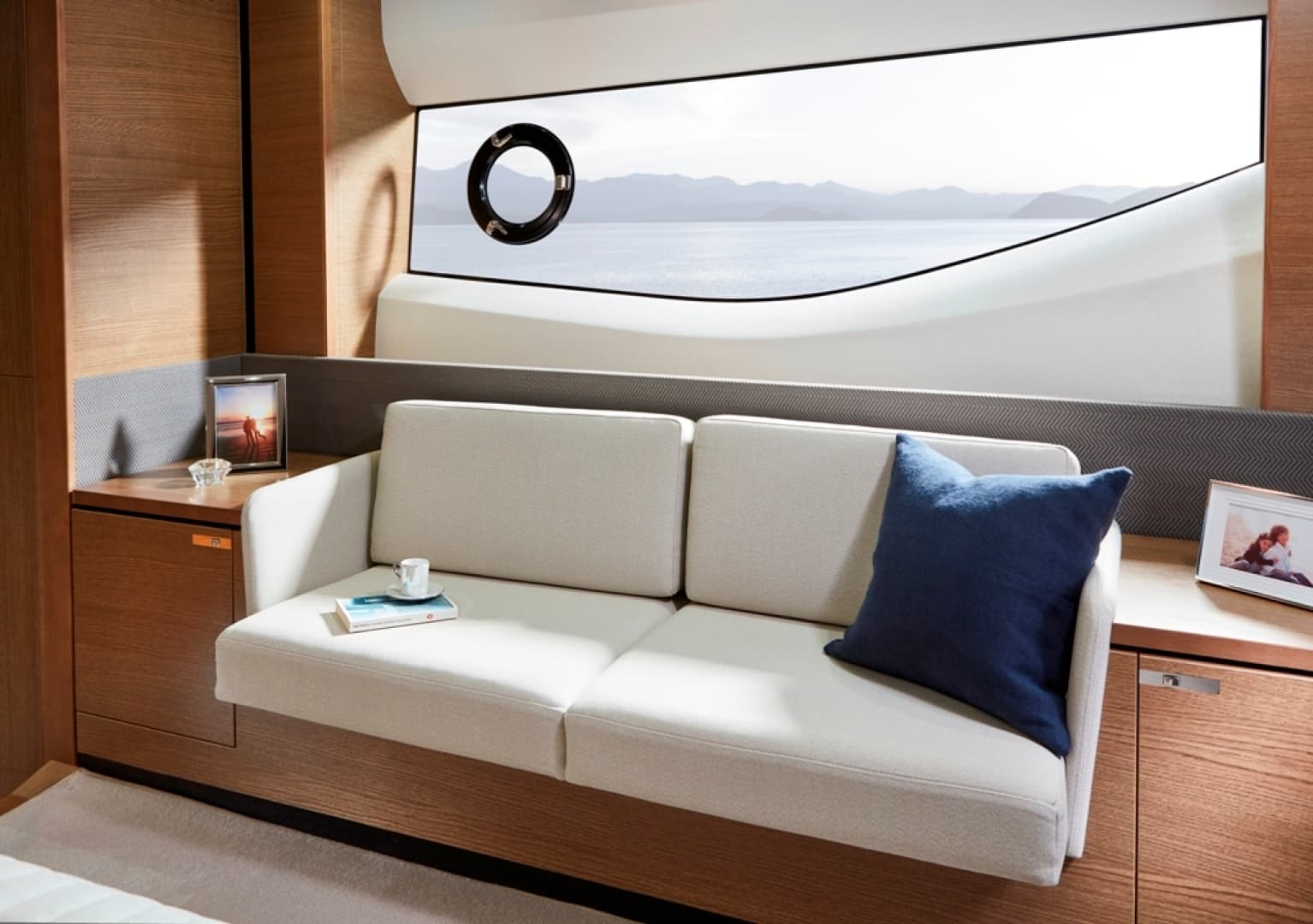 2026 Princess V65 Express — photo 16