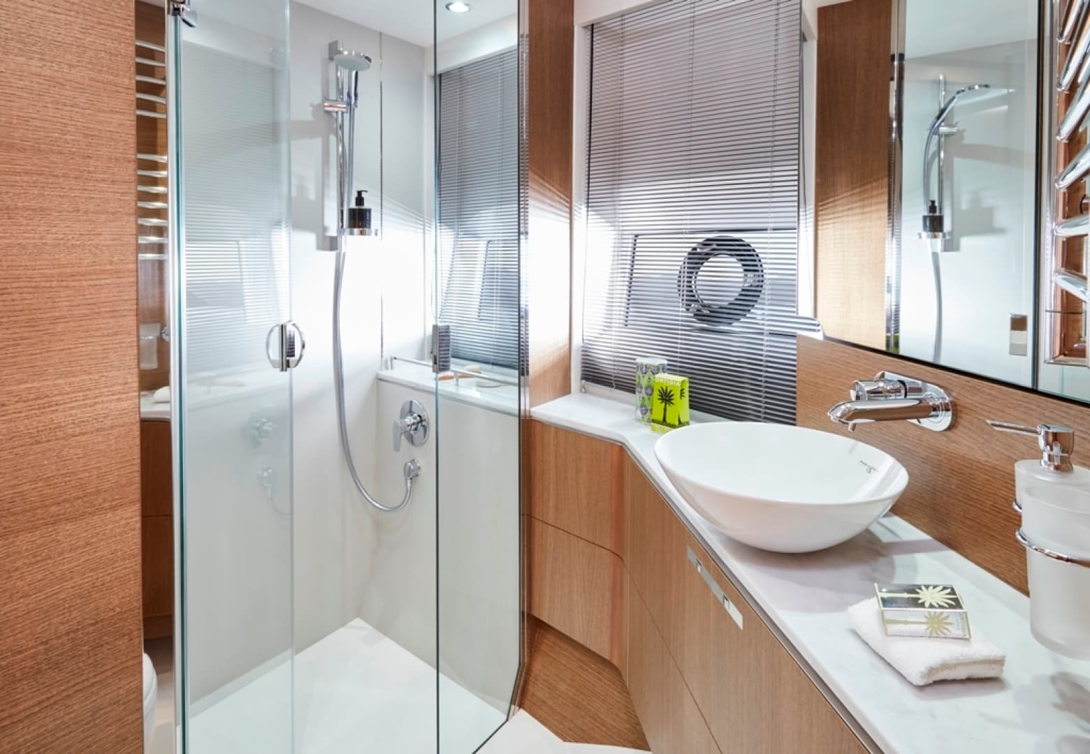 2026 Princess V65 Express — photo 11