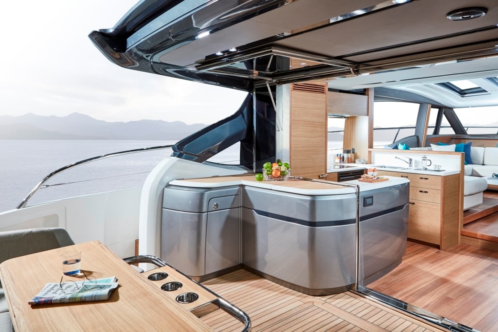 2026 Princess V65 Express — photo 3