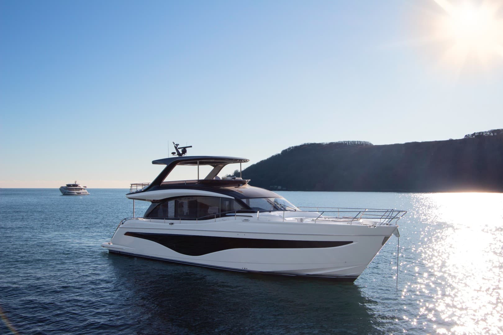 2027 Princess Y72 — photo 2