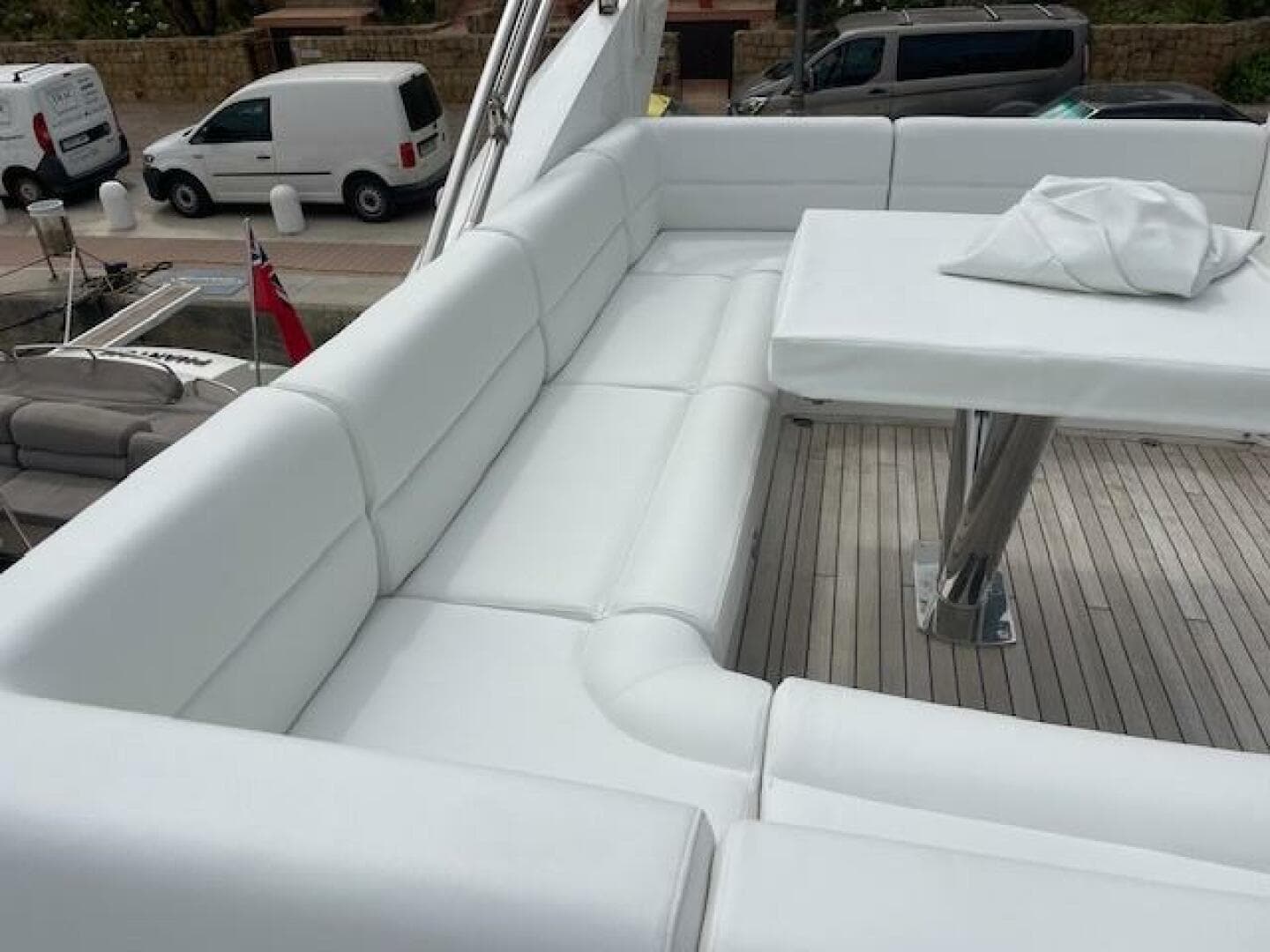 2015 Sunseeker 68 Sport Yacht — photo 25