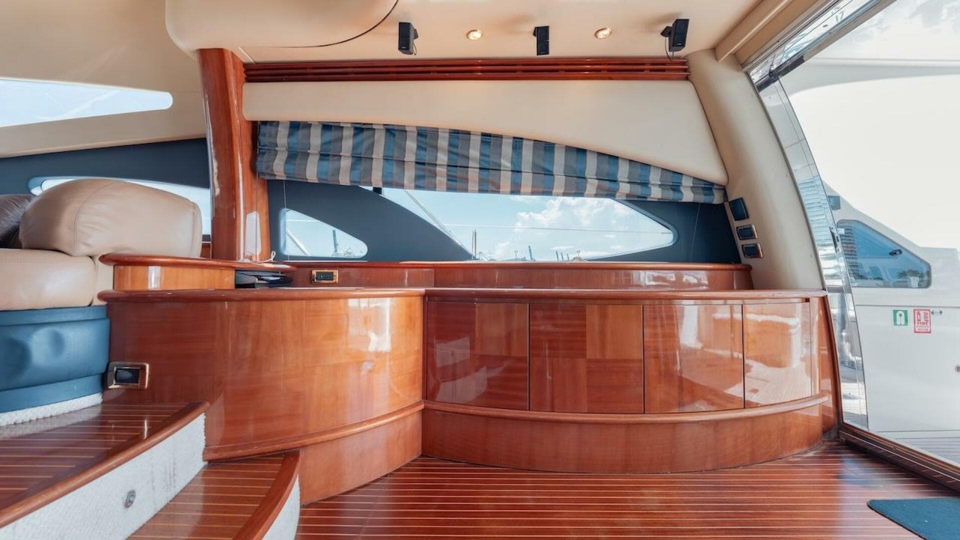 2007 Azimut Evolution — photo 49