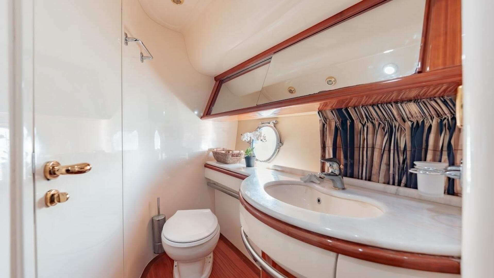 2007 Azimut Evolution — photo 66