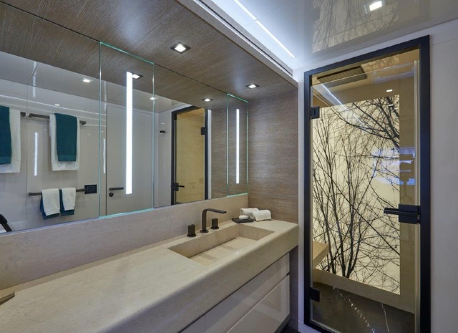 2021 Astondoa 110 Century — photo 31