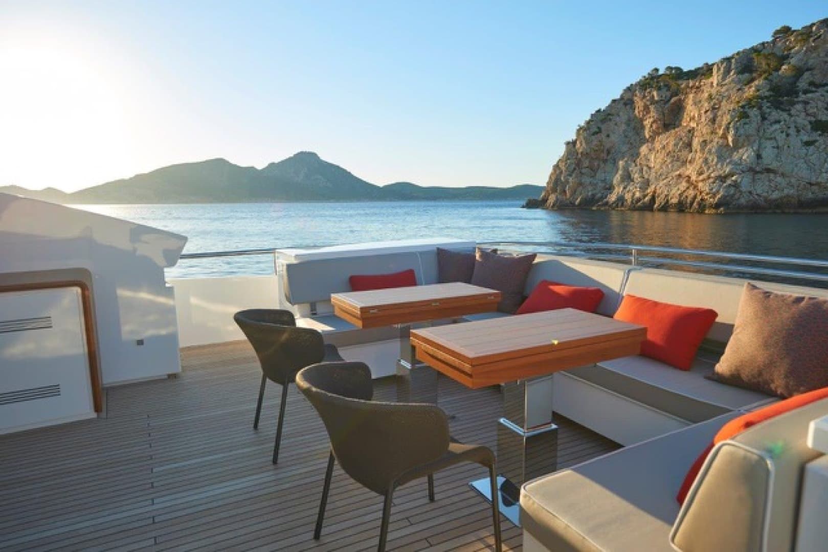 2021 Astondoa 110 Century — photo 10