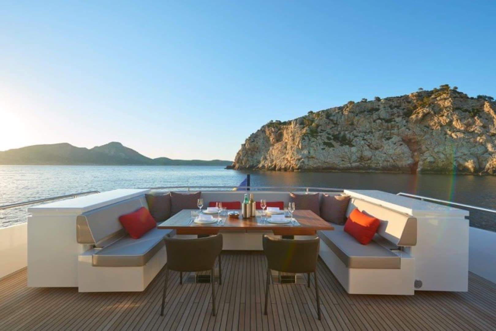 2021 Astondoa 110 Century — photo 8