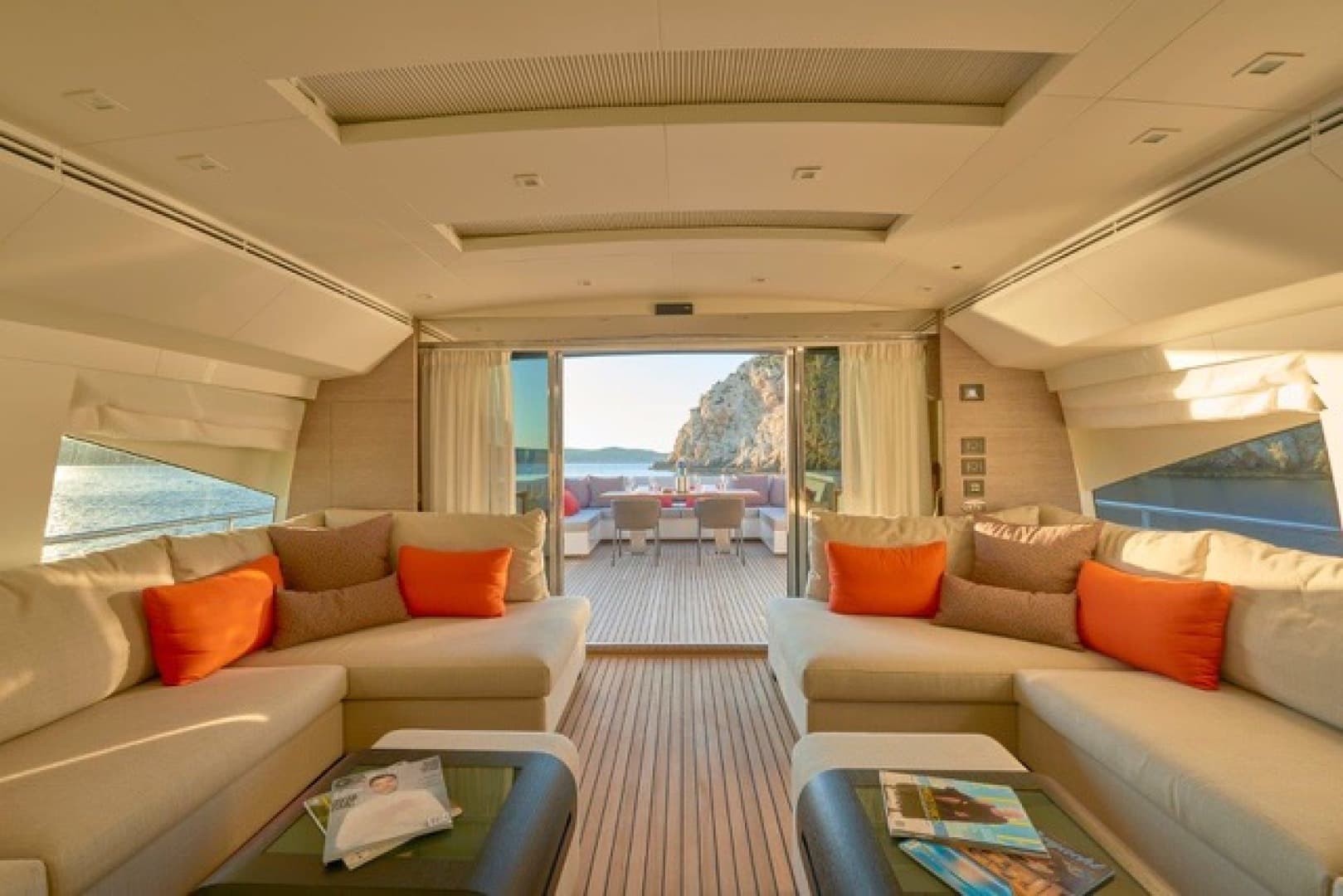 2021 Astondoa 110 Century — photo 11