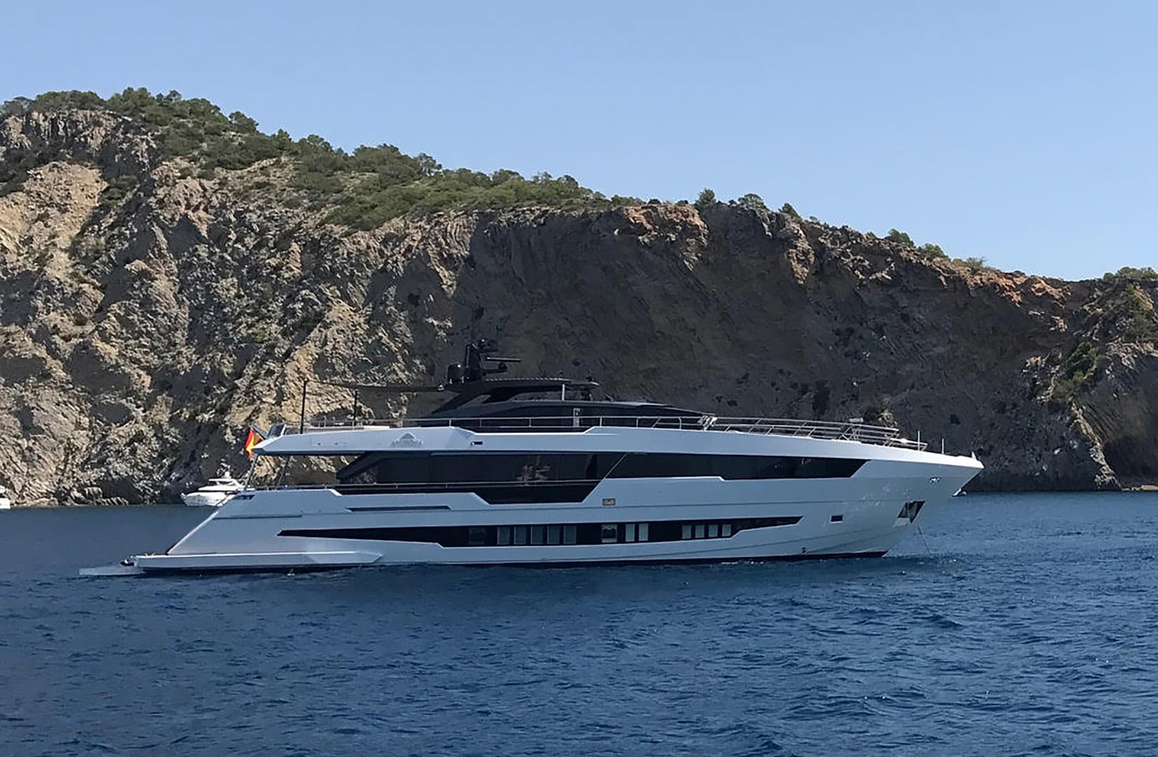 2021 Astondoa 100 Century — photo 37