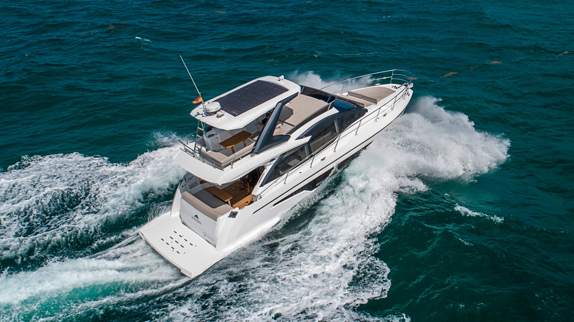 2021 Astondoa 52 Flybridge — photo 9