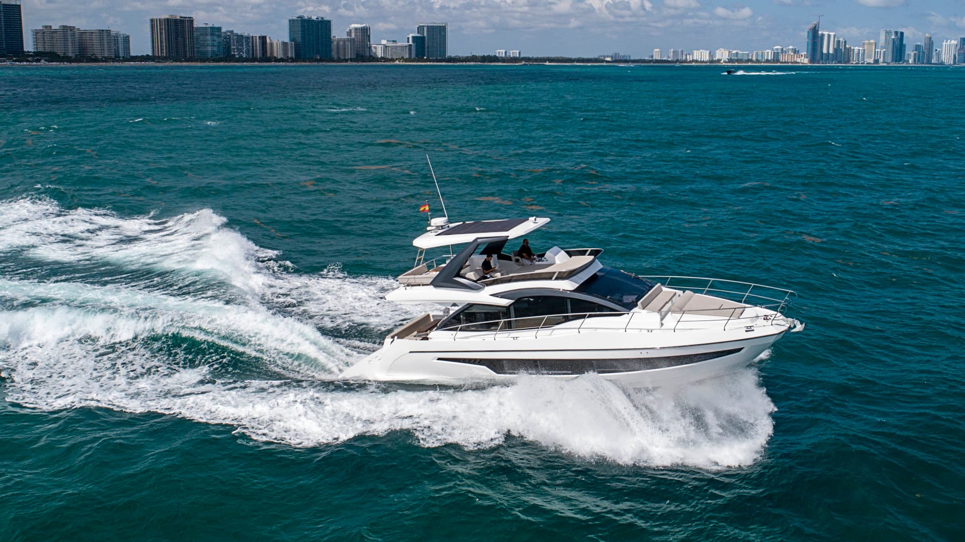 2021 Astondoa 52 Flybridge — photo 5