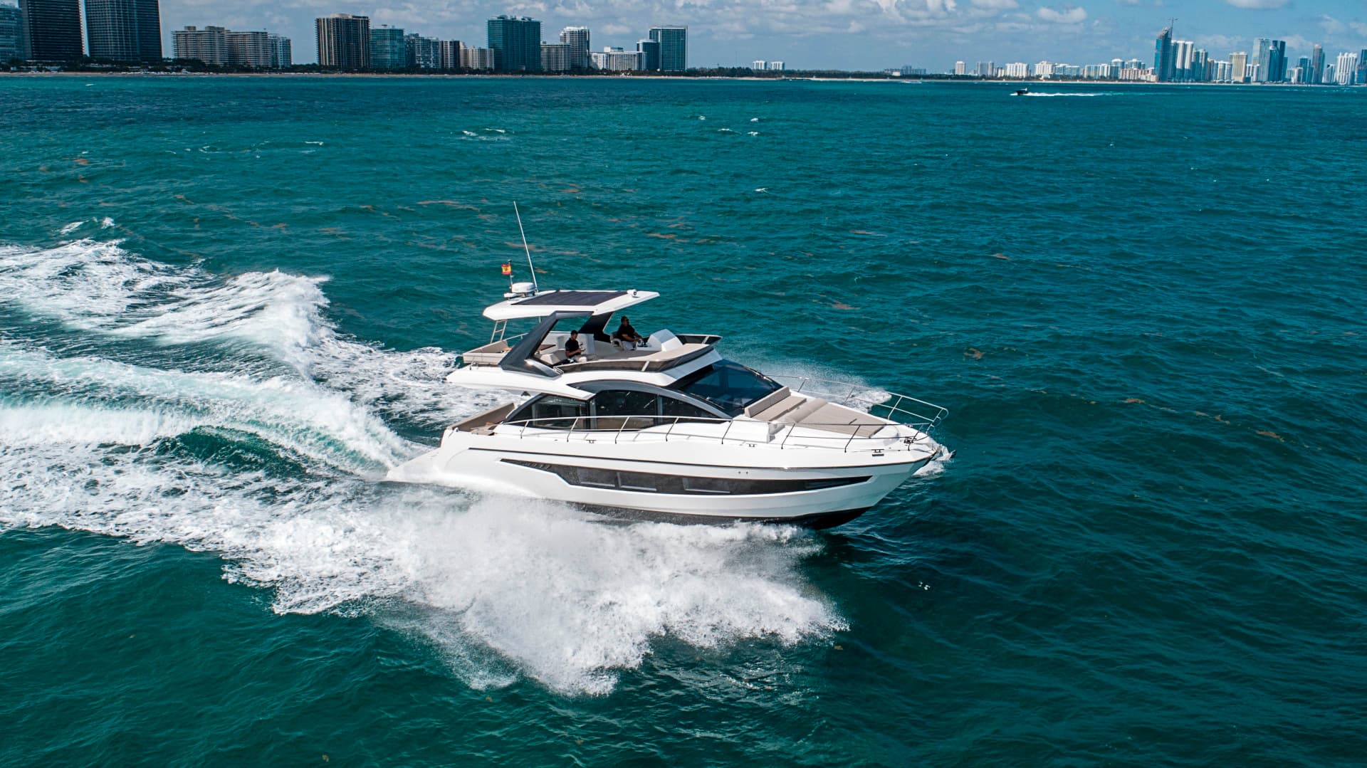 2021 Astondoa 52 Flybridge — photo 6