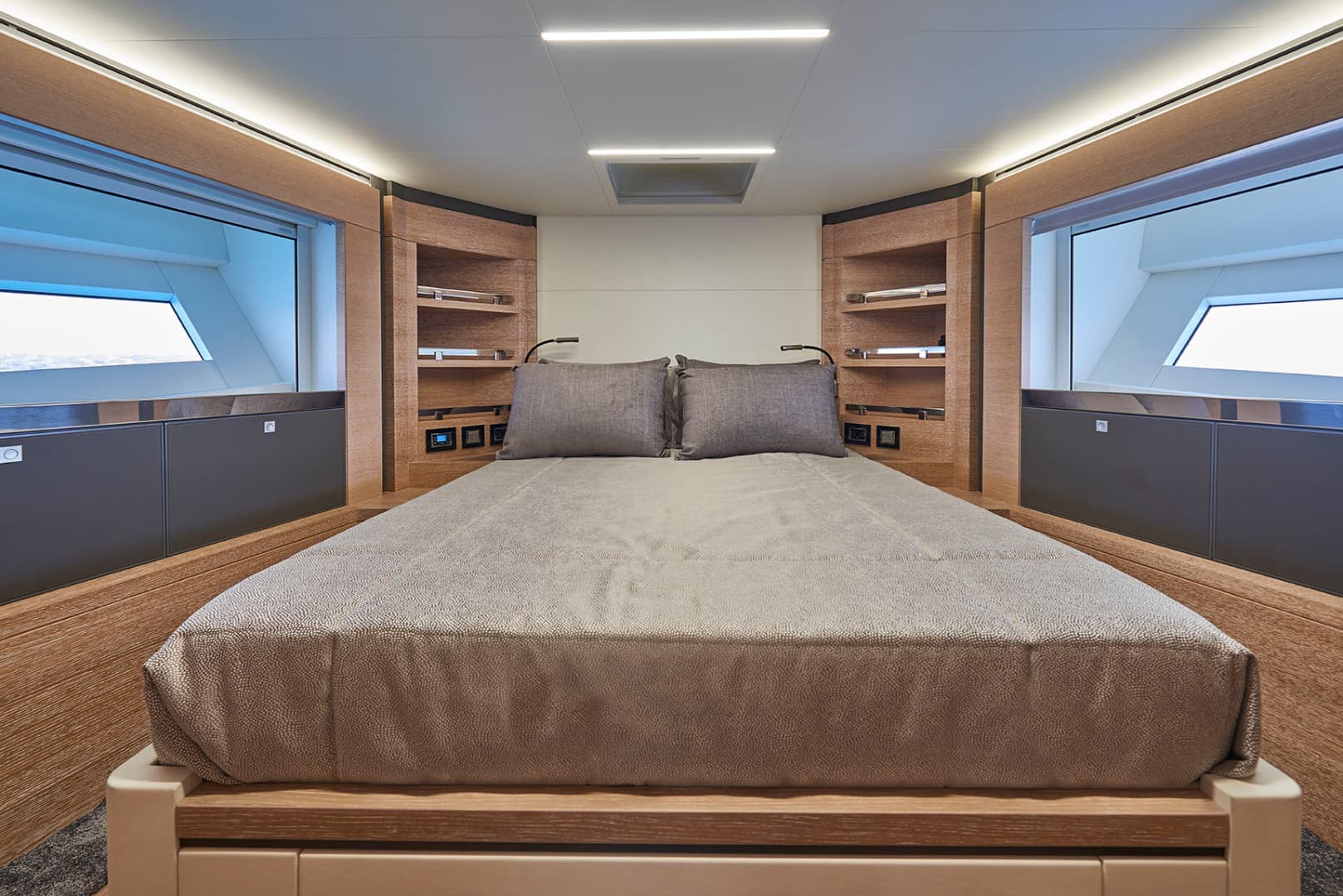 2021 Astondoa 66 Flybridge — photo 23