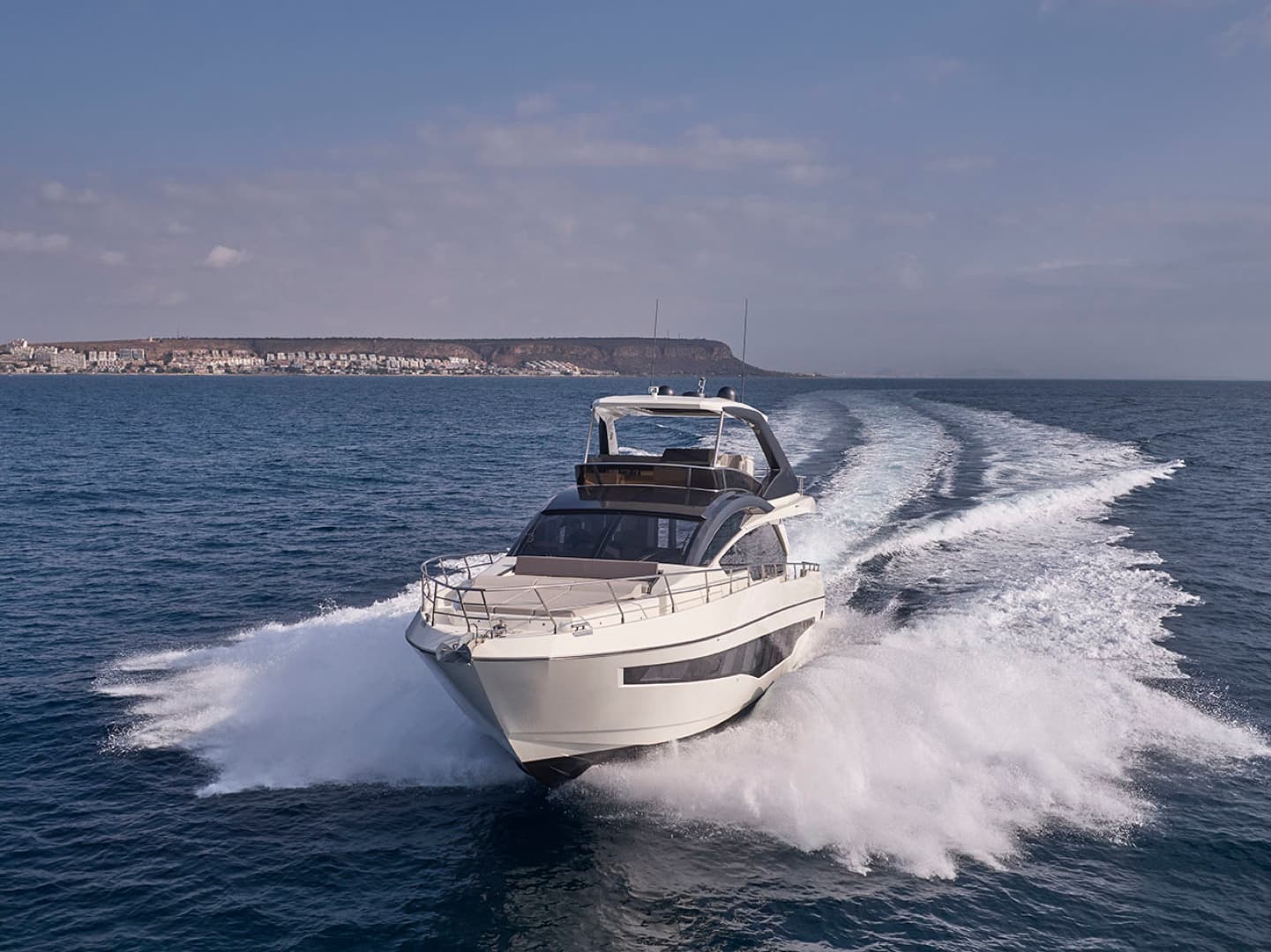 2021 Astondoa 66 Flybridge — photo 8