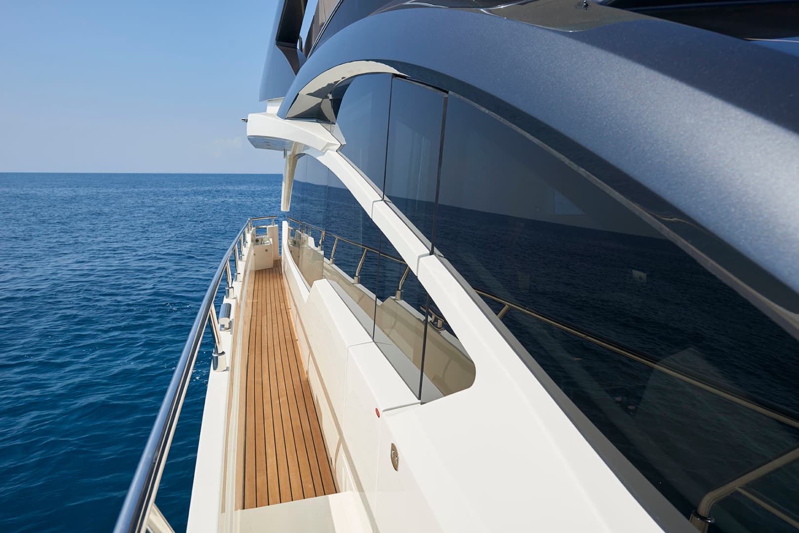 2021 Astondoa 66 Flybridge — photo 4