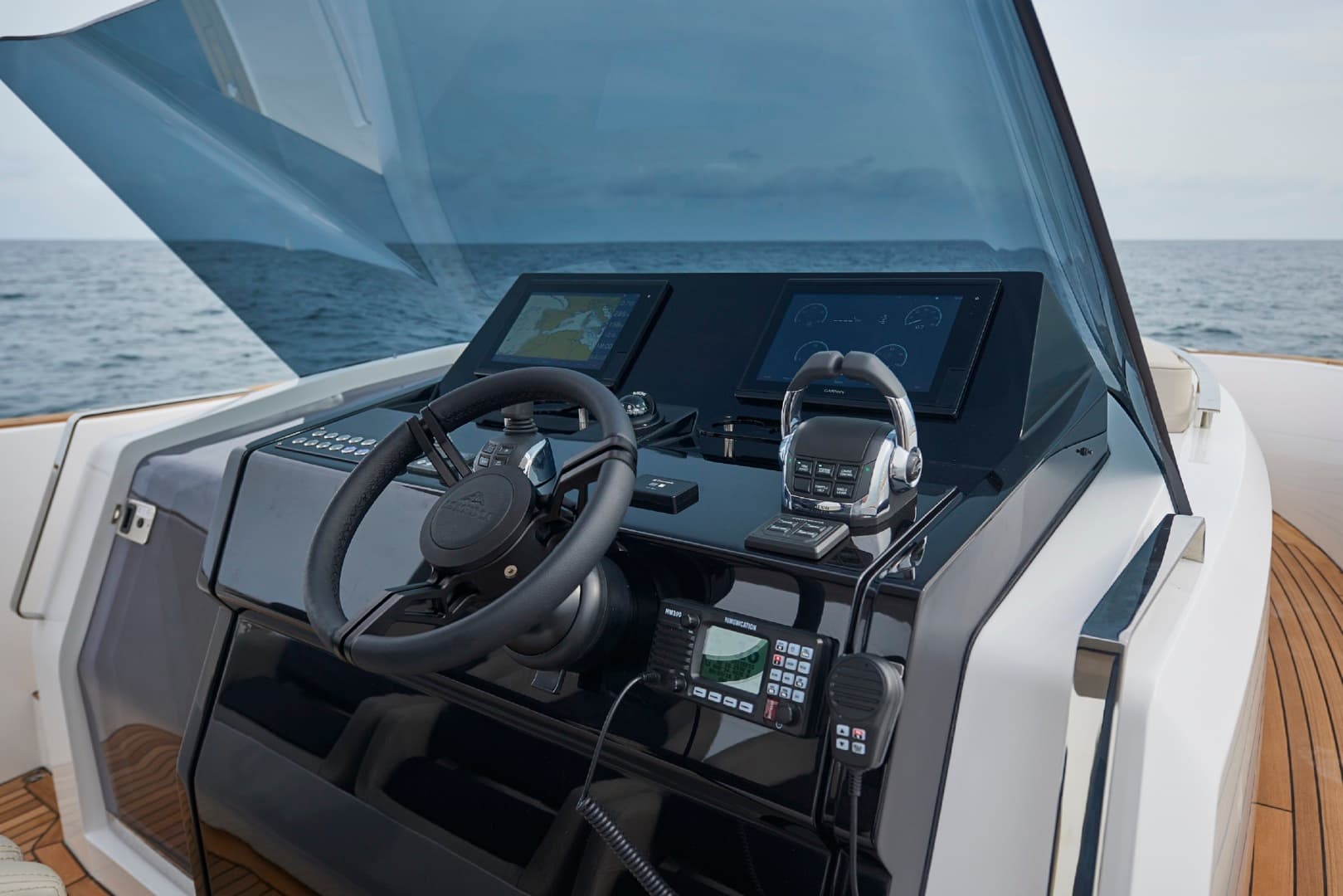 2021 Astondoa 377 Coupe — photo 13