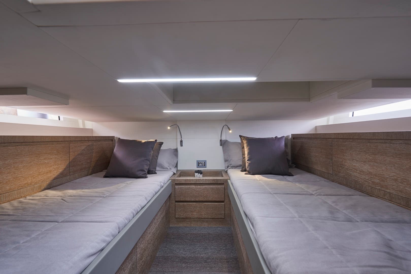 2021 Astondoa 377 Coupe — photo 20