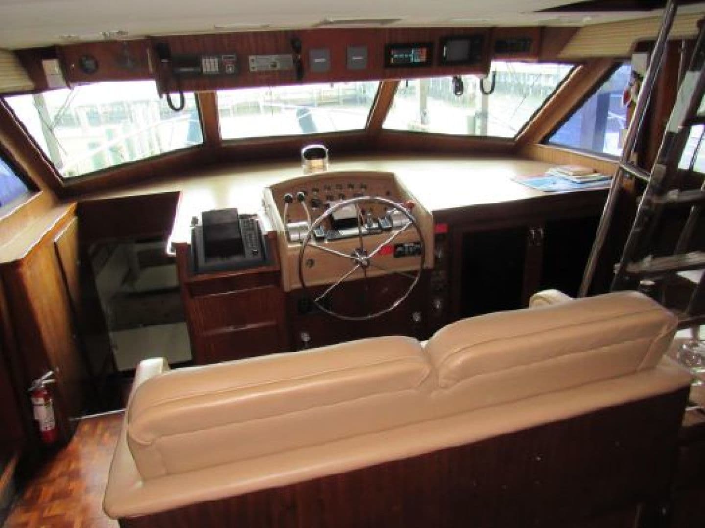 1987 Hatteras — photo 5