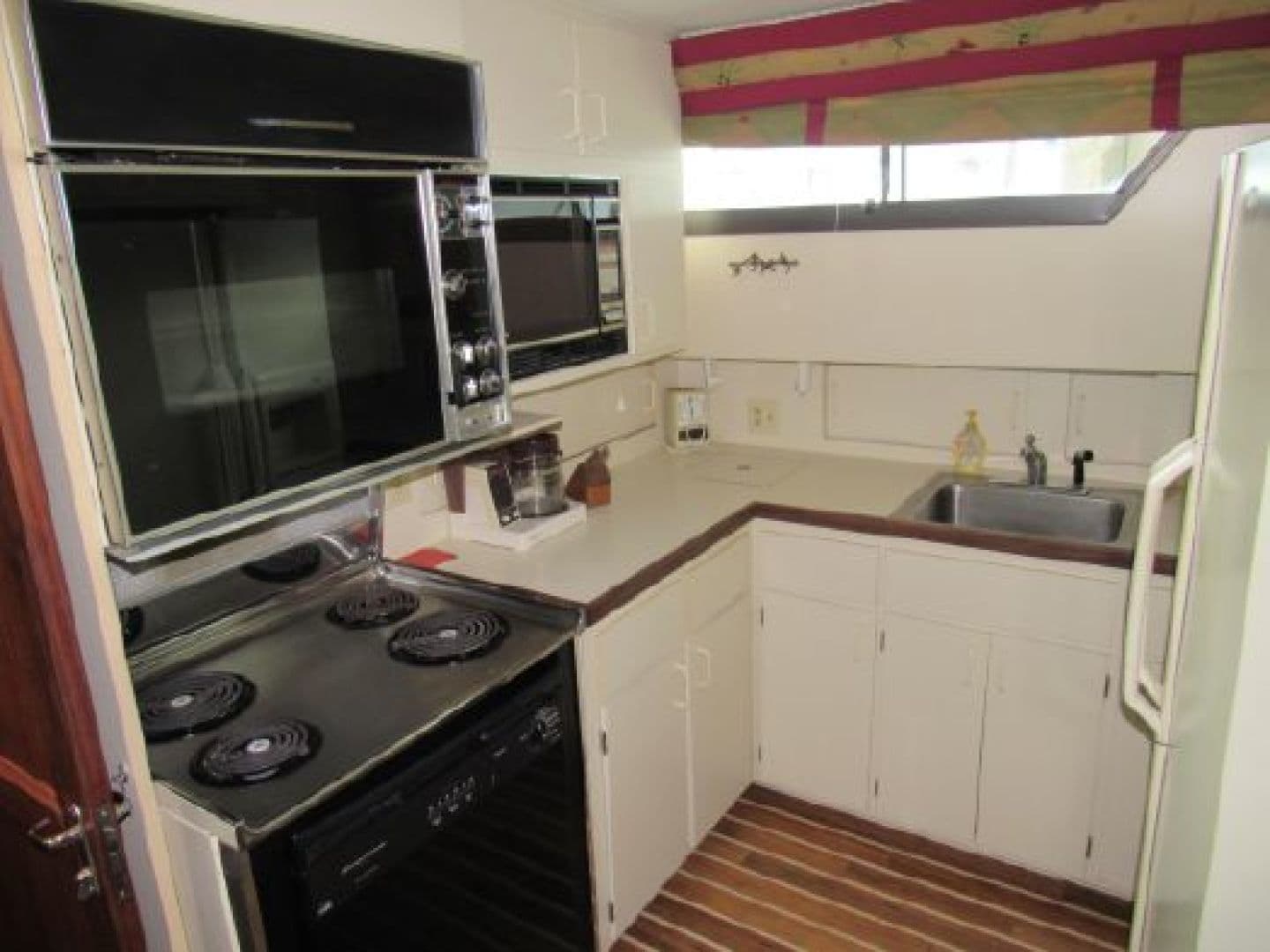 1987 Hatteras — photo 10