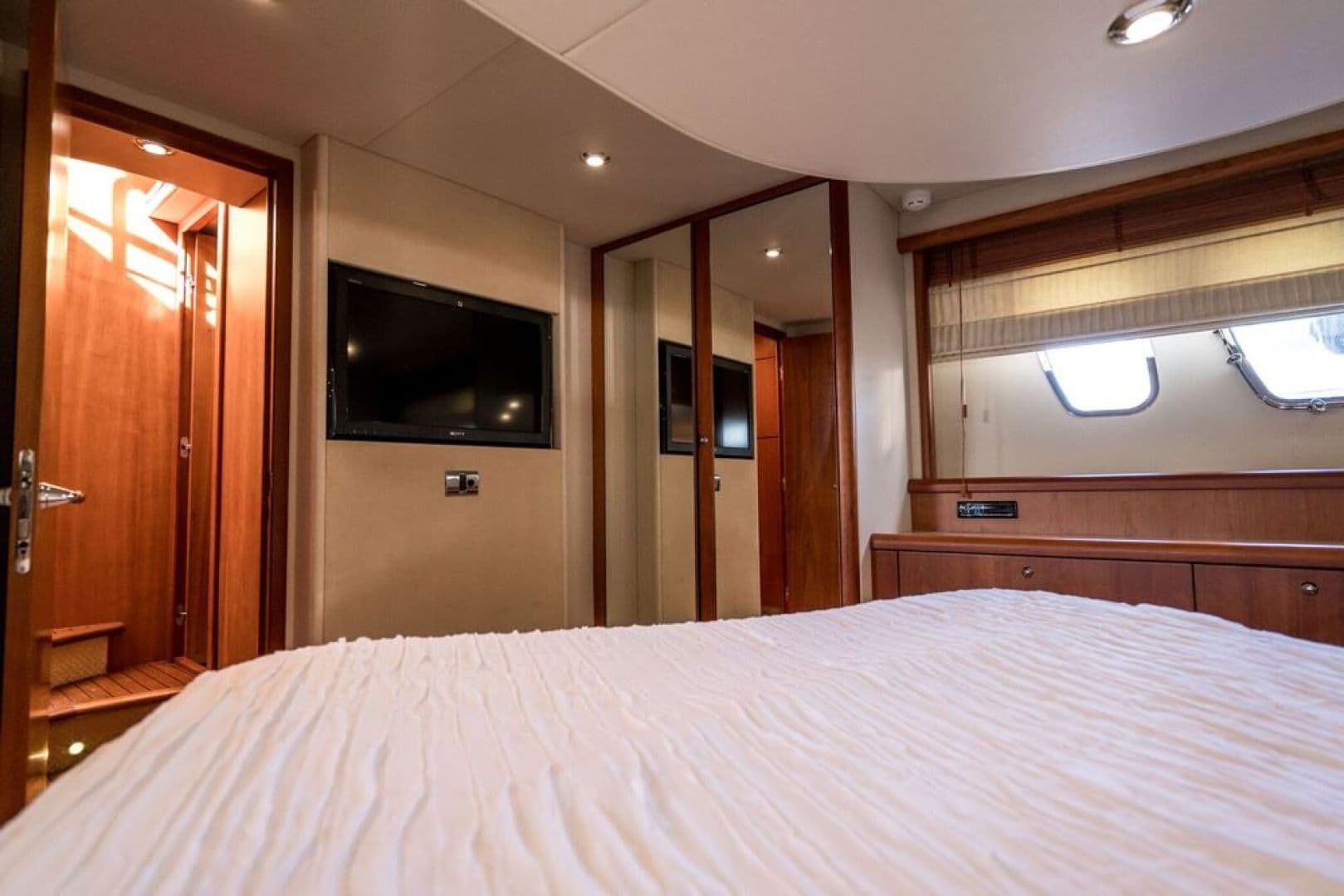 2010 Sunseeker Predator — photo 23