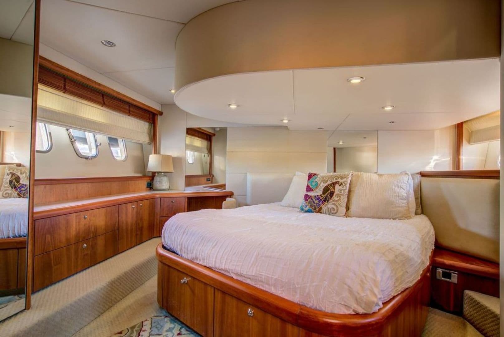 2010 Sunseeker Predator — photo 21