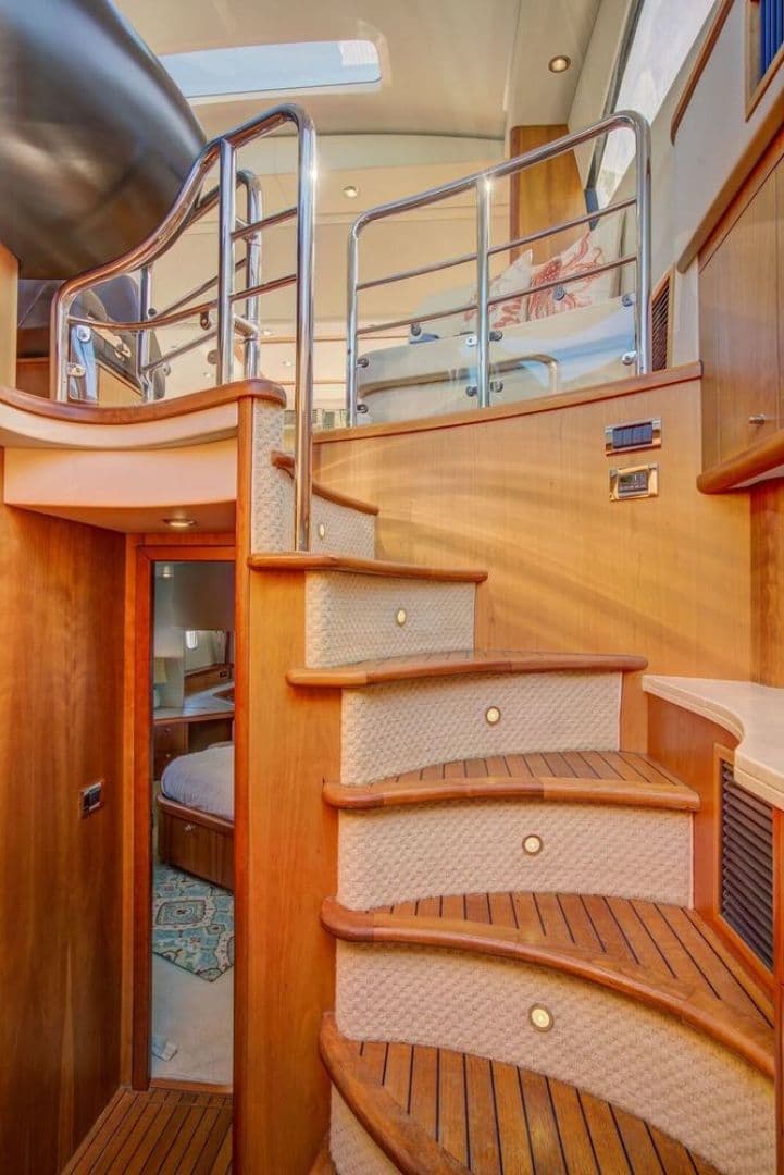 2010 Sunseeker Predator — photo 18