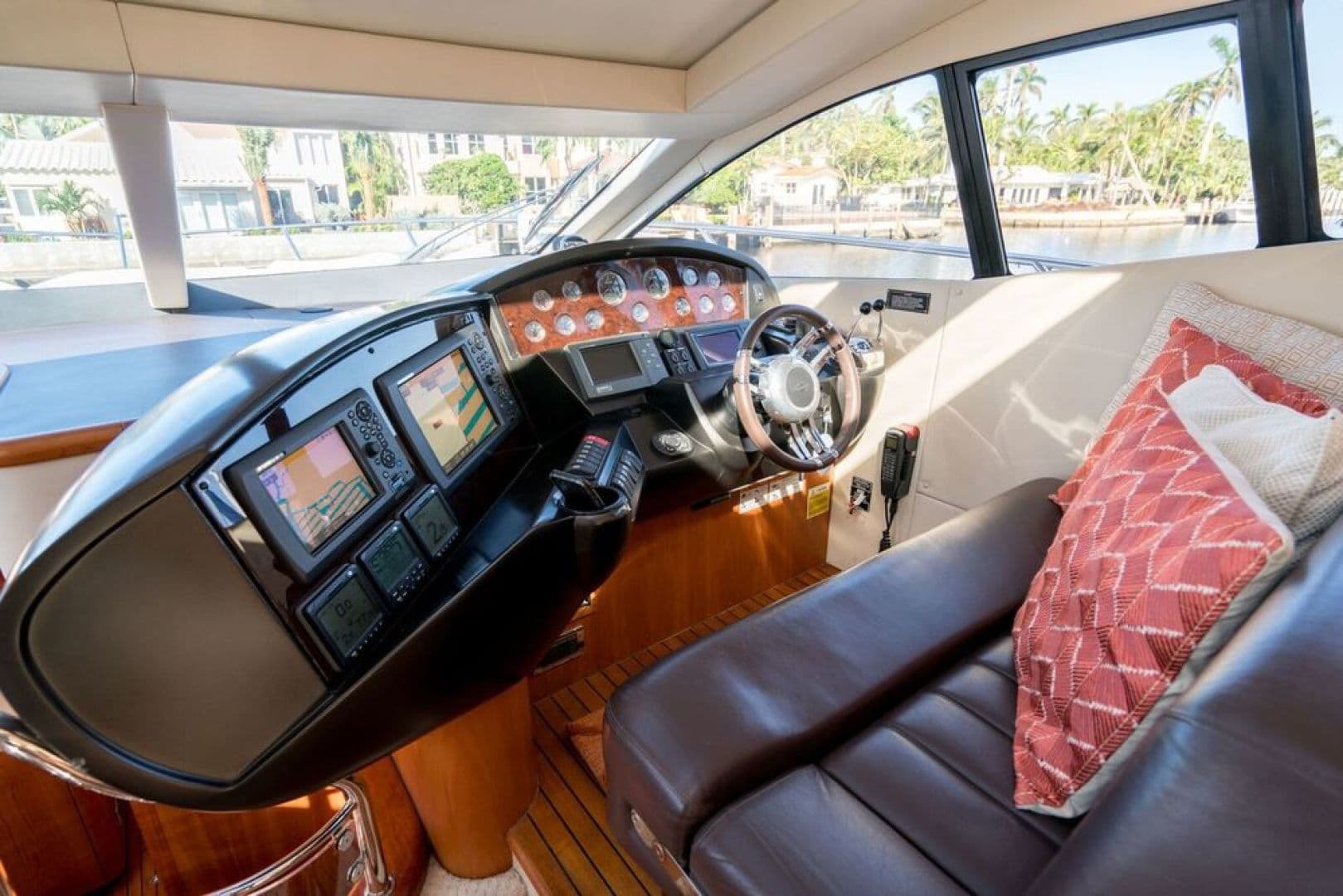 2010 Sunseeker Predator — photo 15