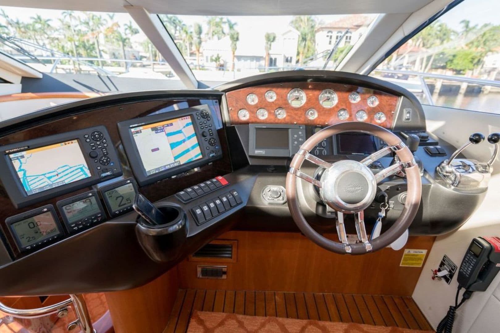 2010 Sunseeker Predator — photo 16