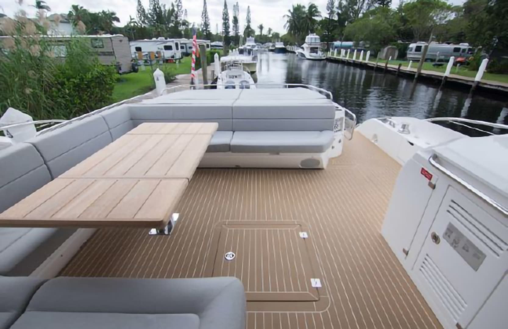 2018 Sunseeker Predator — photo 8