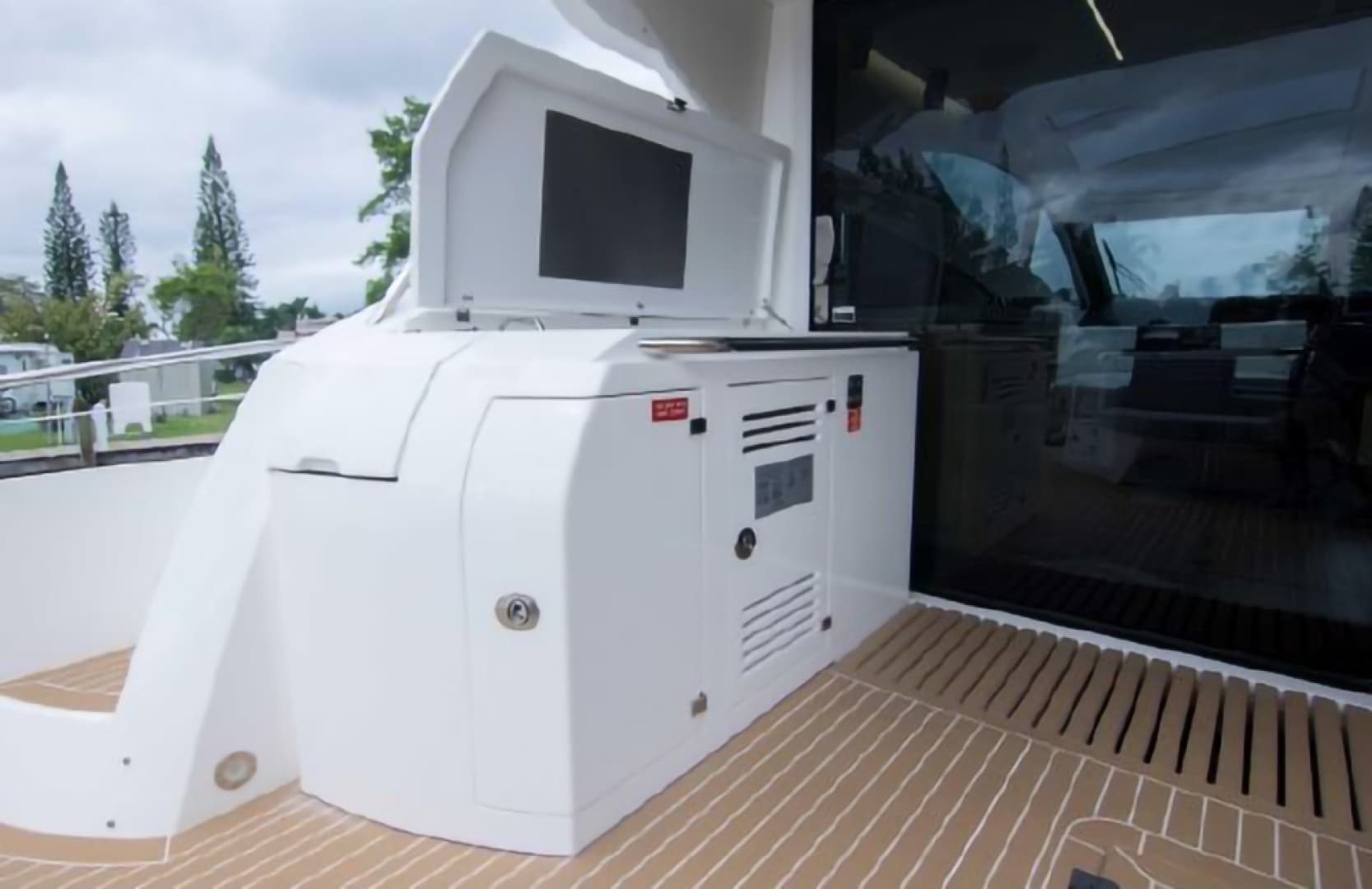 2018 Sunseeker Predator — photo 12