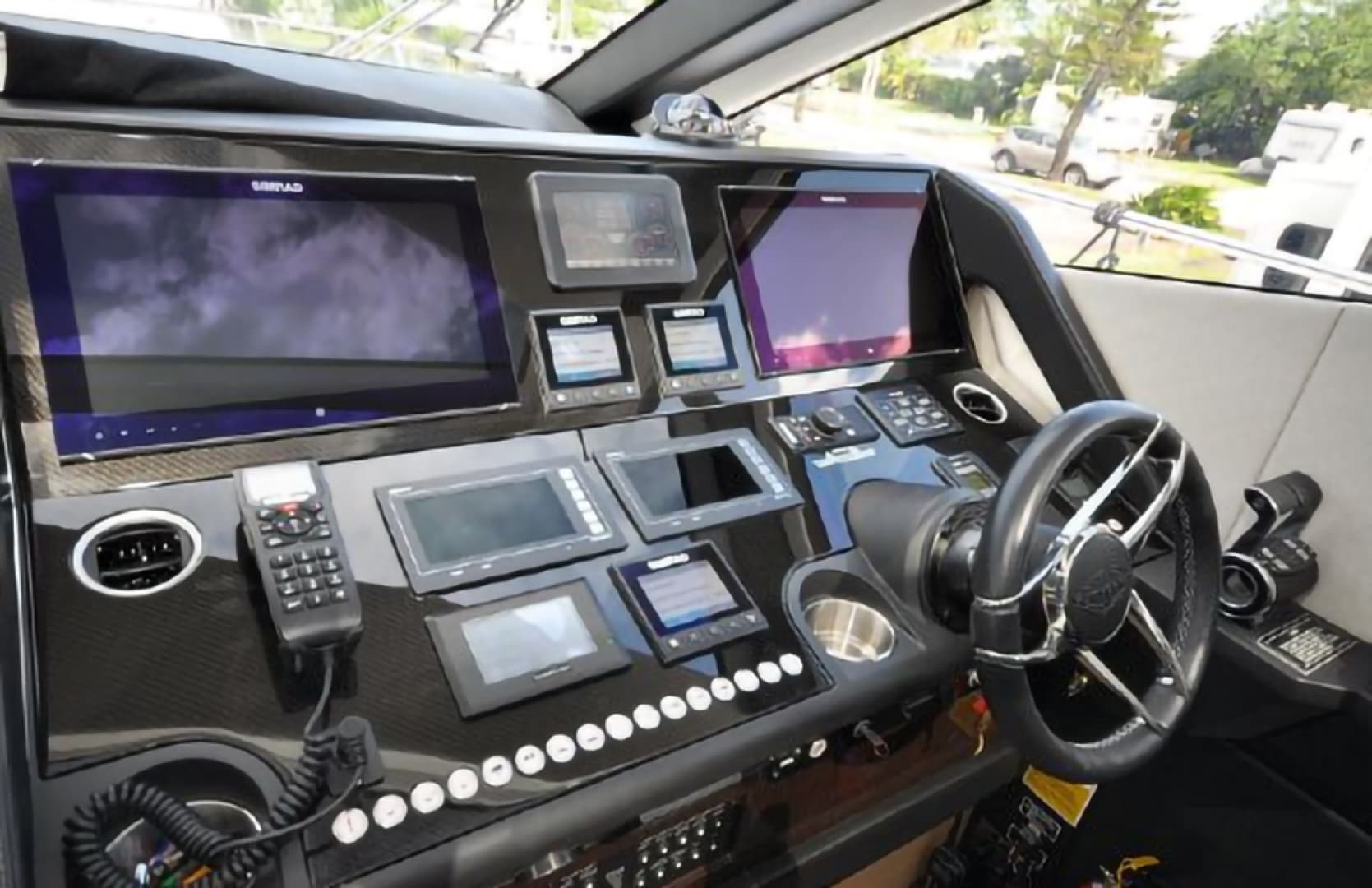 2018 Sunseeker Predator — photo 32