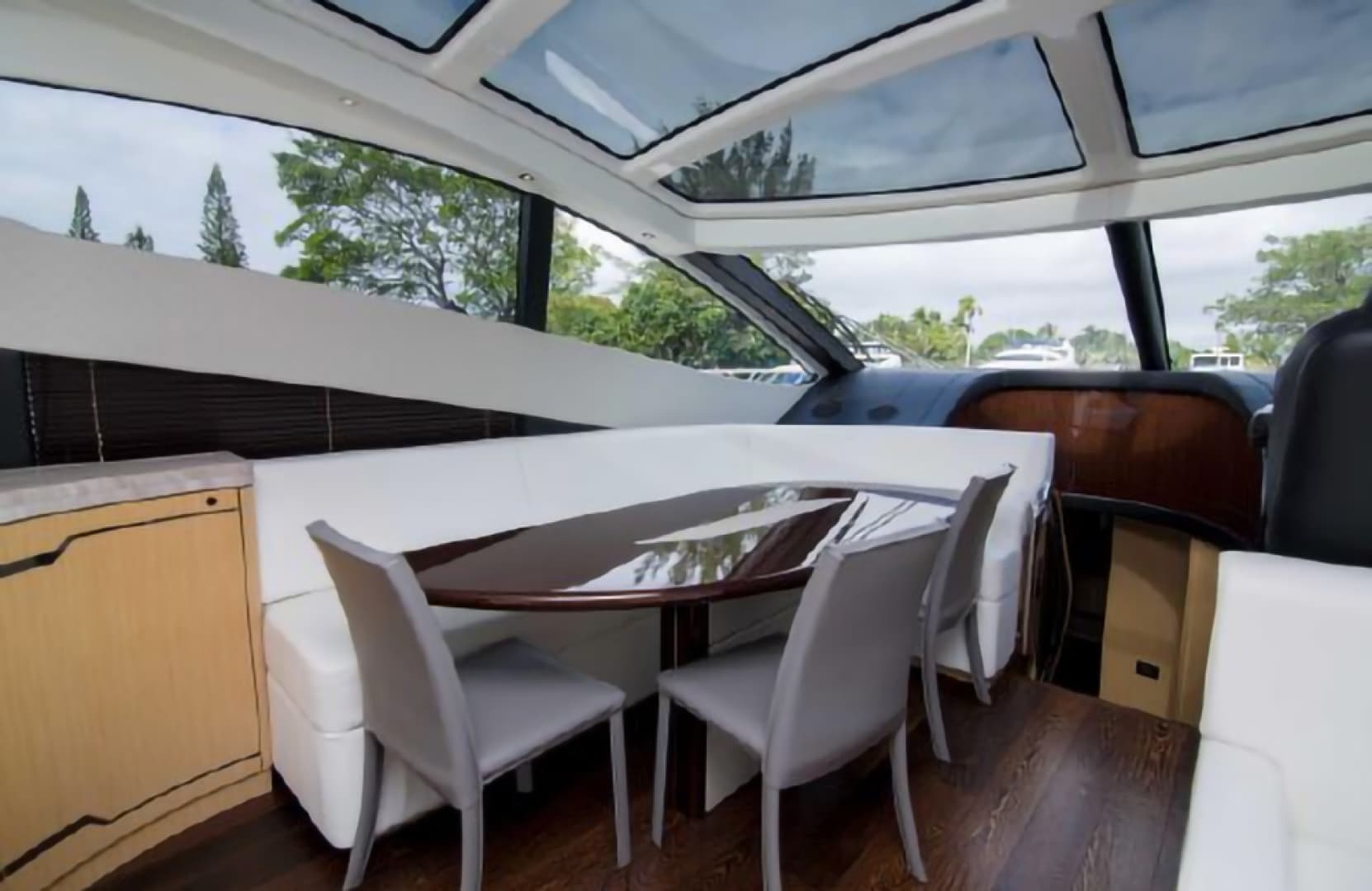 2018 Sunseeker Predator — photo 23