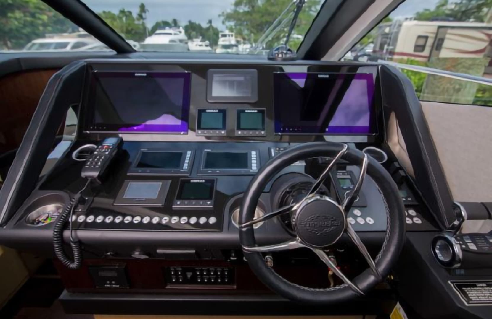 2018 Sunseeker Predator — photo 31