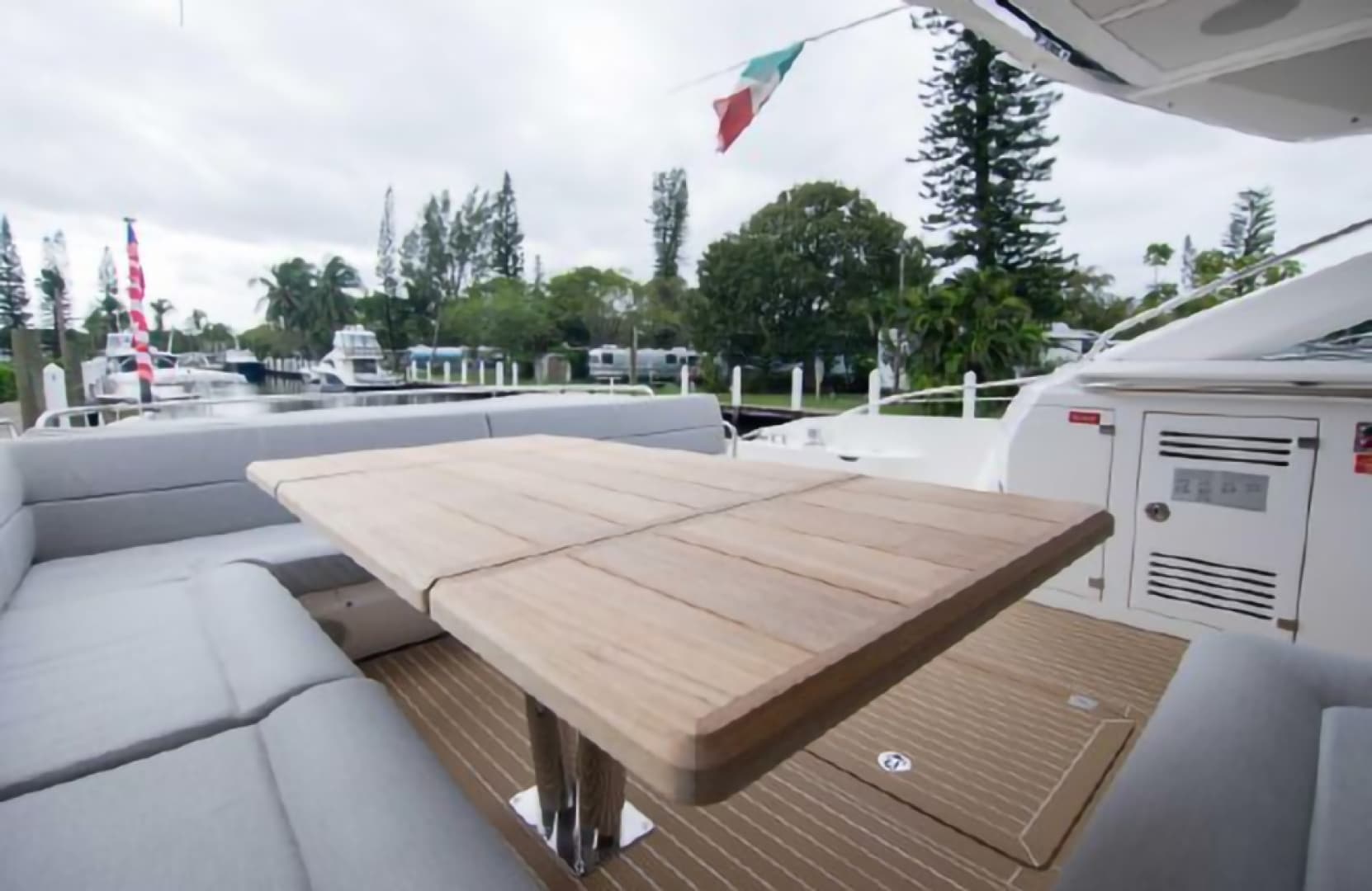 2018 Sunseeker Predator — photo 6