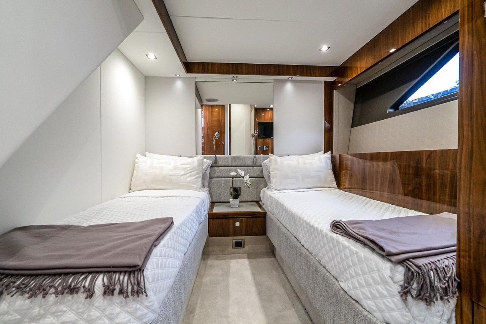 2019 Sunseeker Manhattan — photo 19