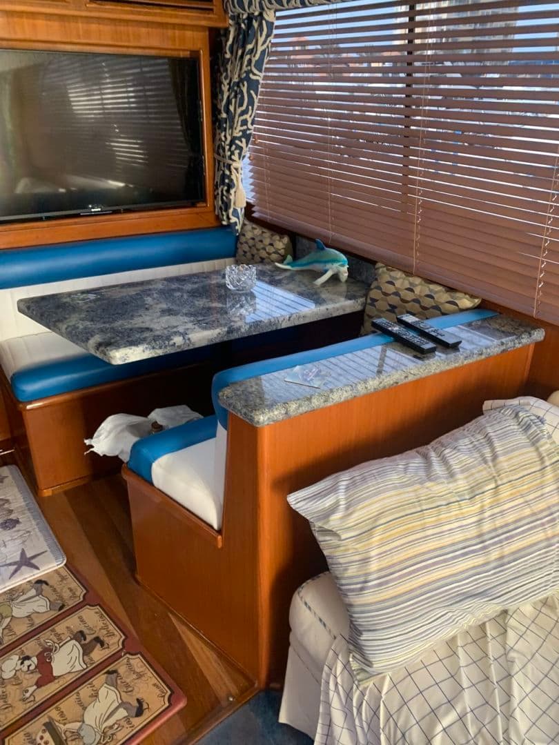 1985 Ocean Yachts Super Sport — photo 28