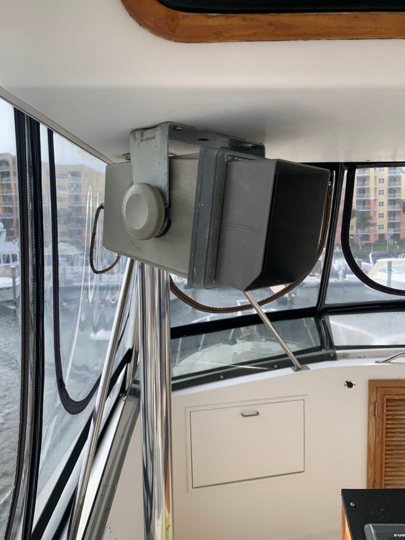 1985 Ocean Yachts Super Sport — photo 18