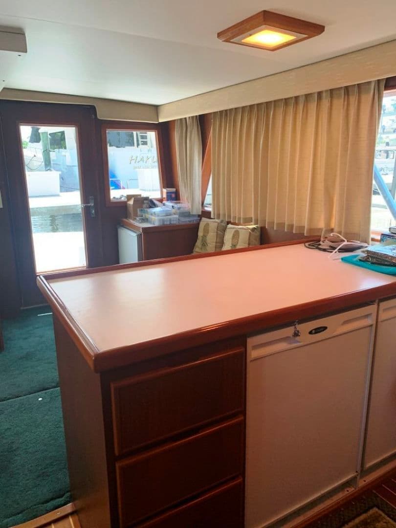 1979 Hatteras Sport Fish — photo 16