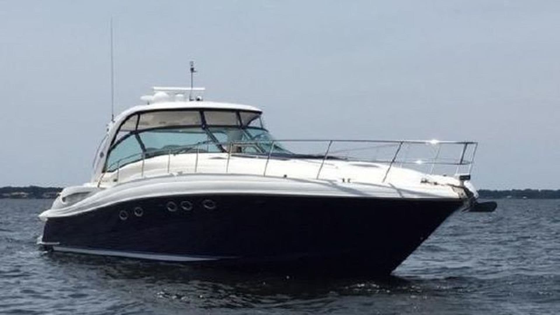 2005 Sea Ray Sundancer — photo 1