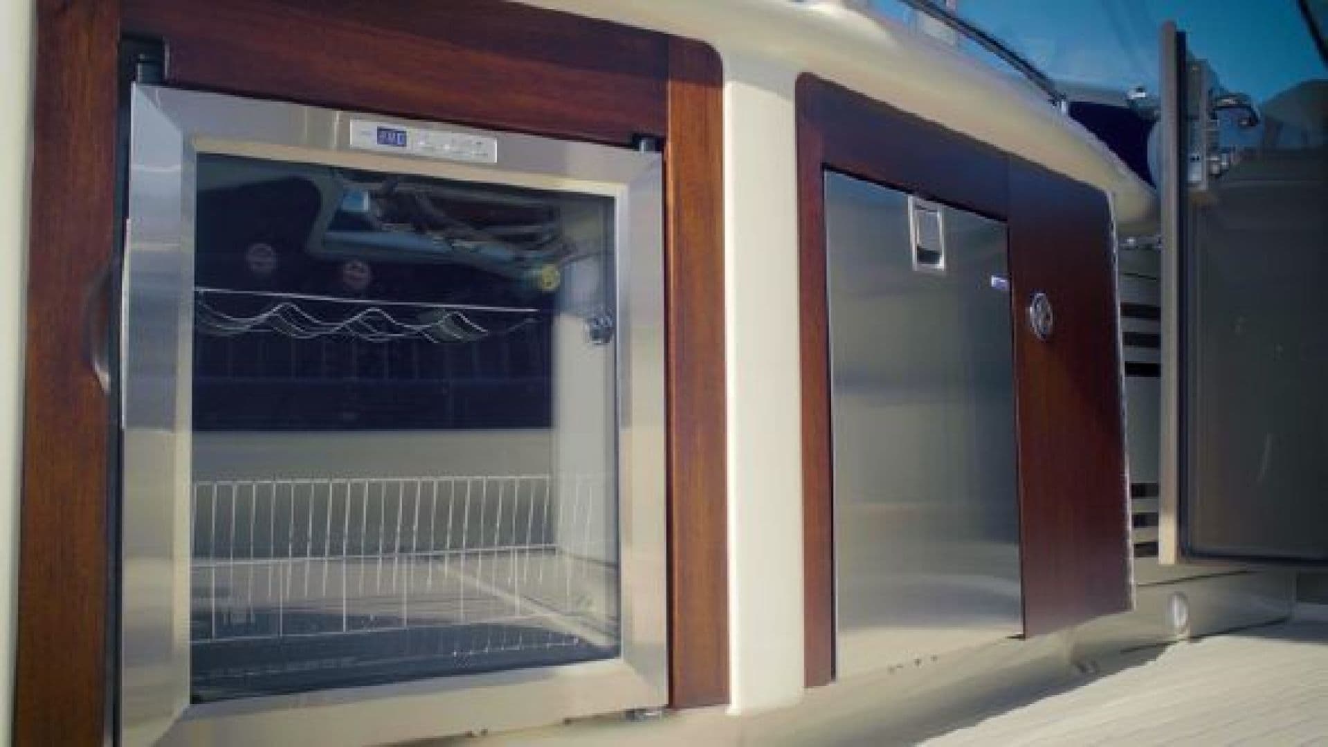 2005 Sea Ray Sundancer — photo 5