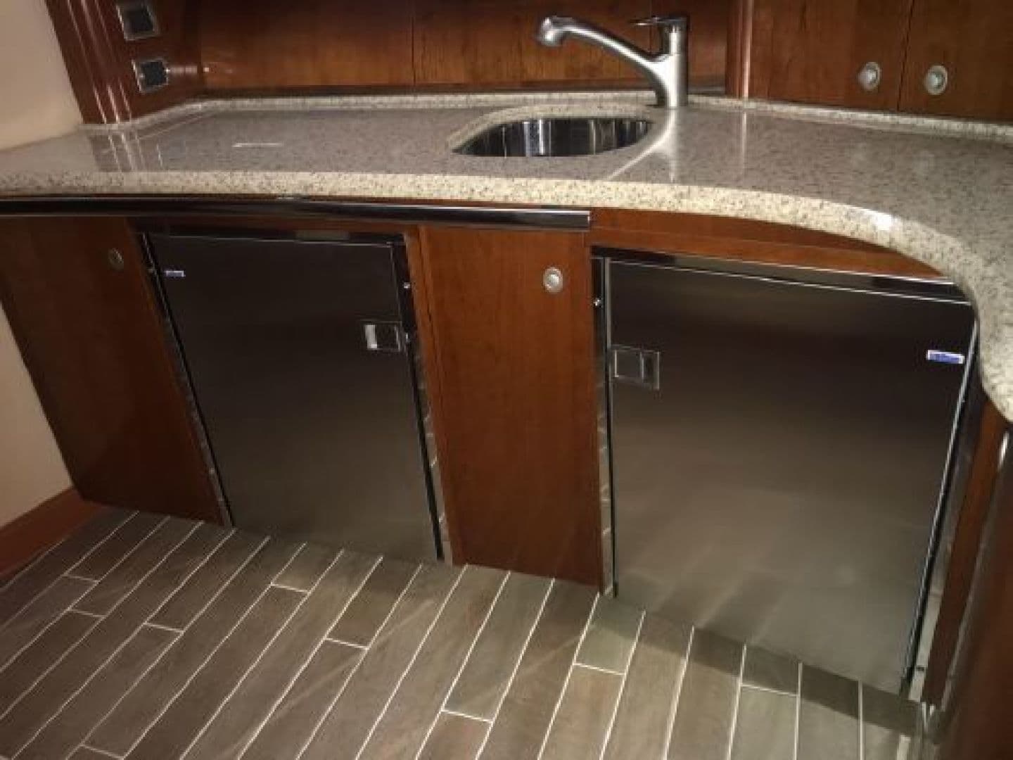 2005 Sea Ray Sundancer — photo 21