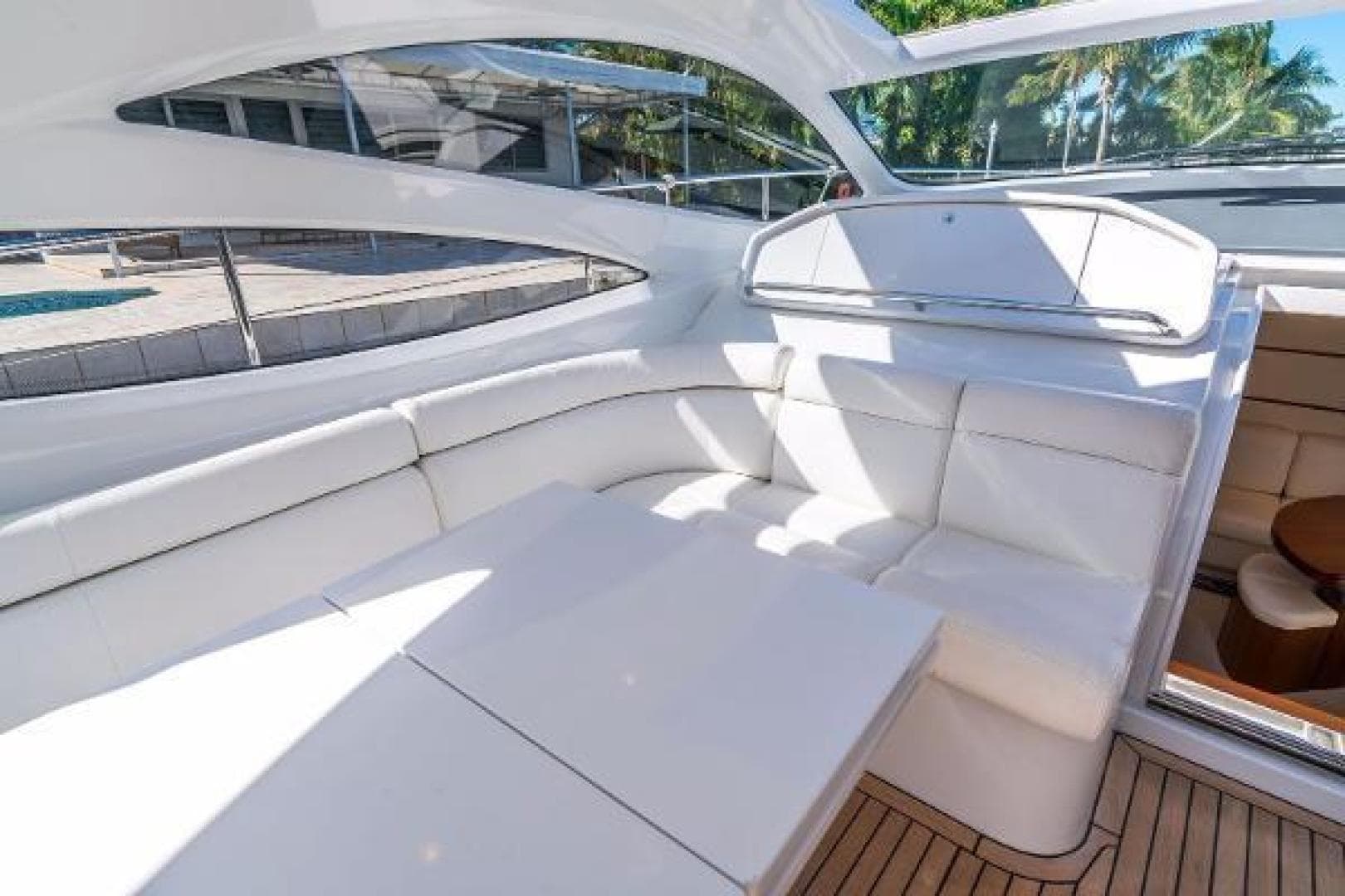 2008 Pershing — photo 12