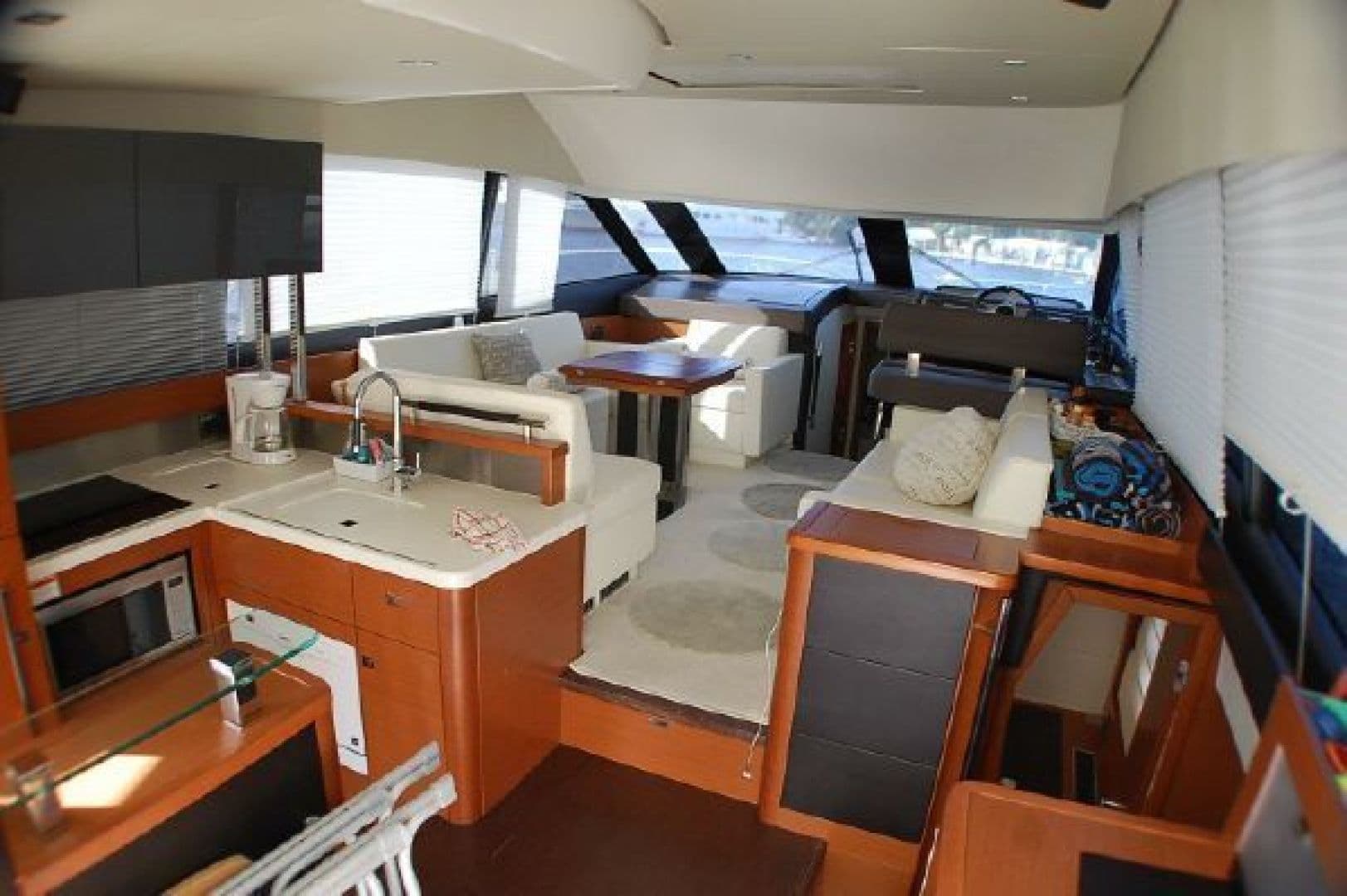 2014 Prestige 500 — photo 8