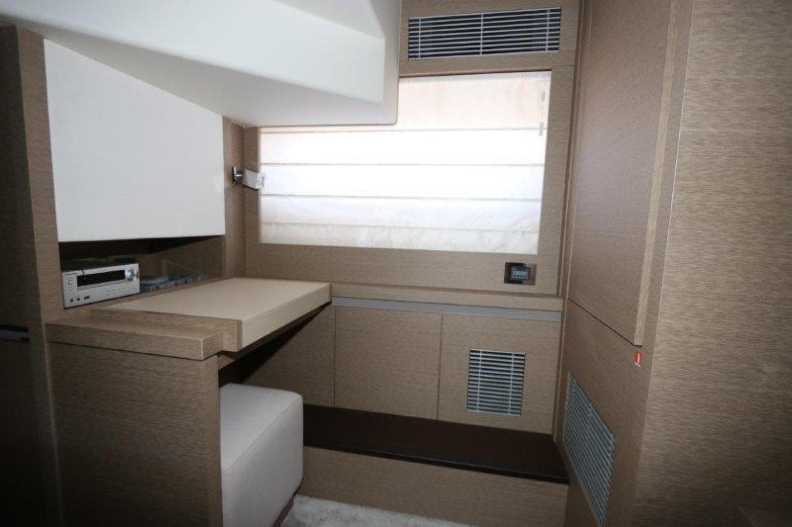 2017 Prestige Motoryacht — photo 24