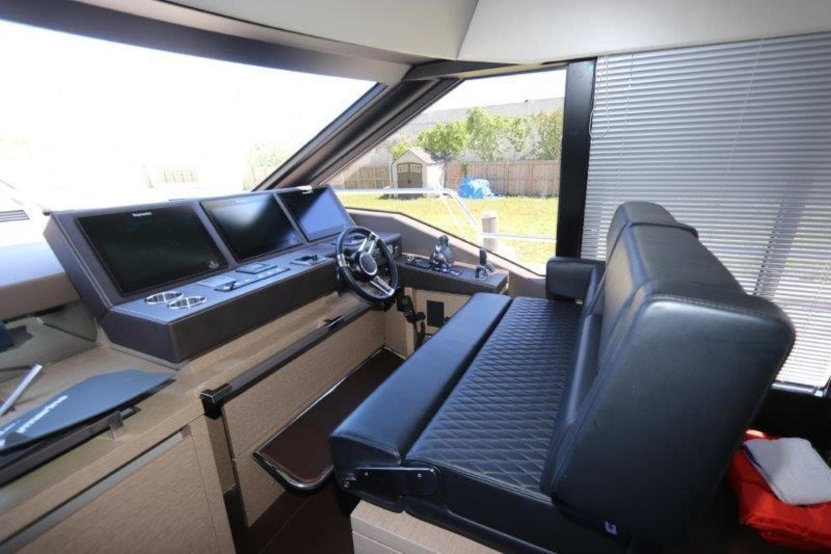 2017 Prestige Motoryacht — photo 13