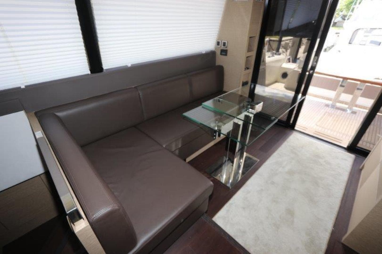 2017 Prestige Motoryacht — photo 10