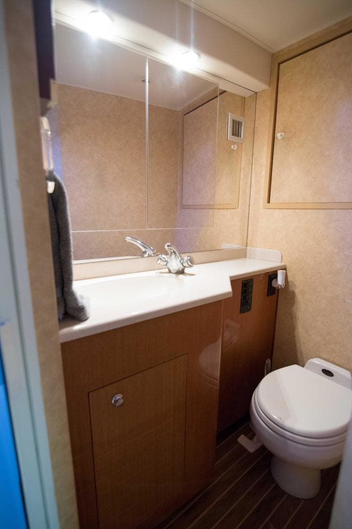 2001 Viking Express — photo 20