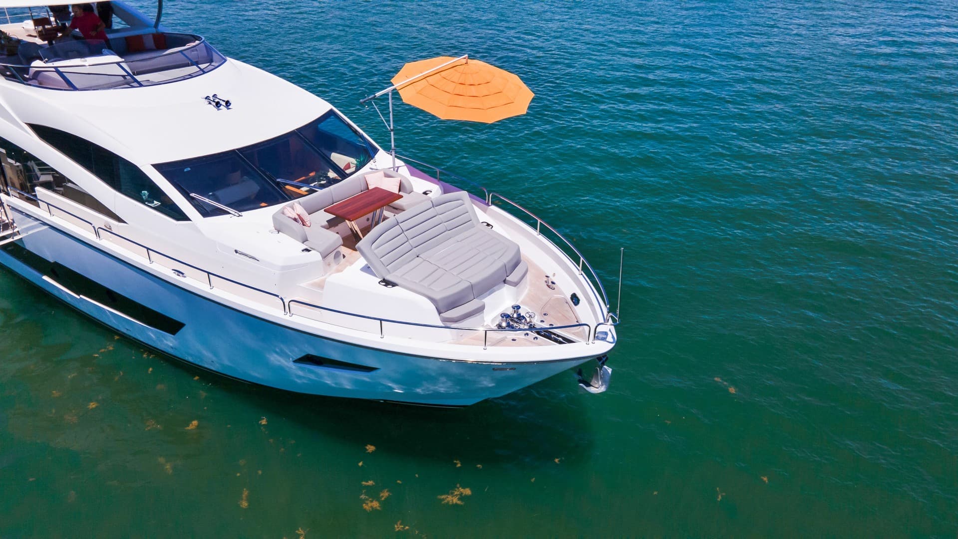 2018 Sunseeker 86 Yacht — photo 5