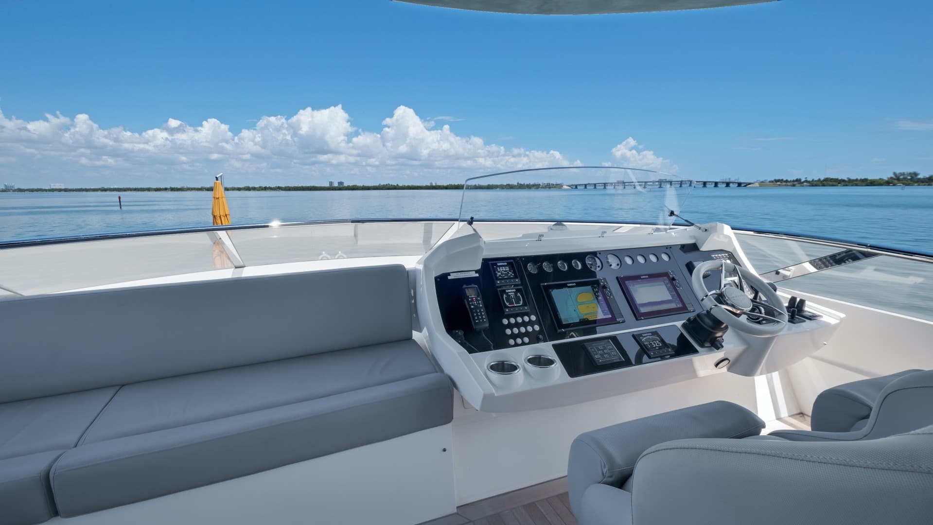 2018 Sunseeker 86 Yacht — photo 15